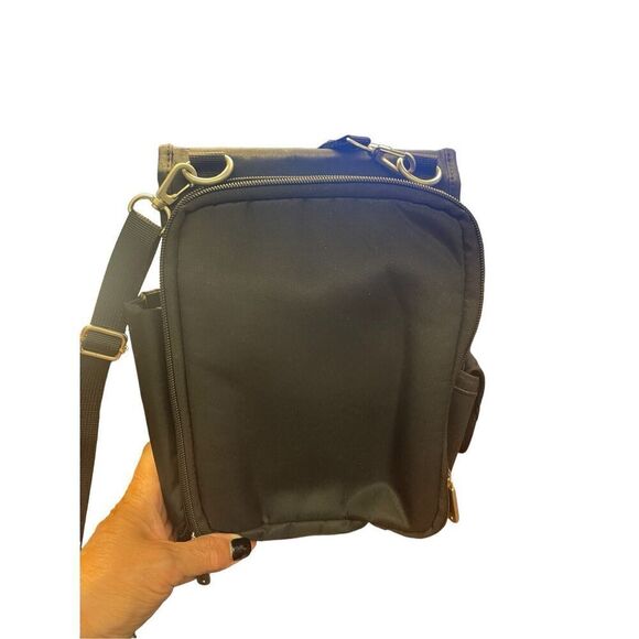 Travelon Womens Black Crossbody Organizer Purse Travel 7 x 9.25 x 2.5 Adj Strap - Picture 3 of 3